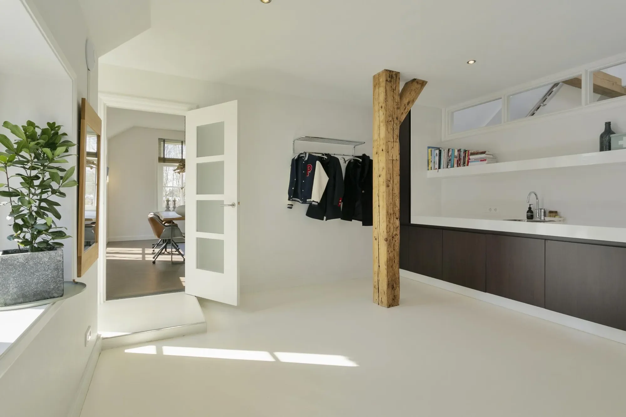 Gallery photo 6