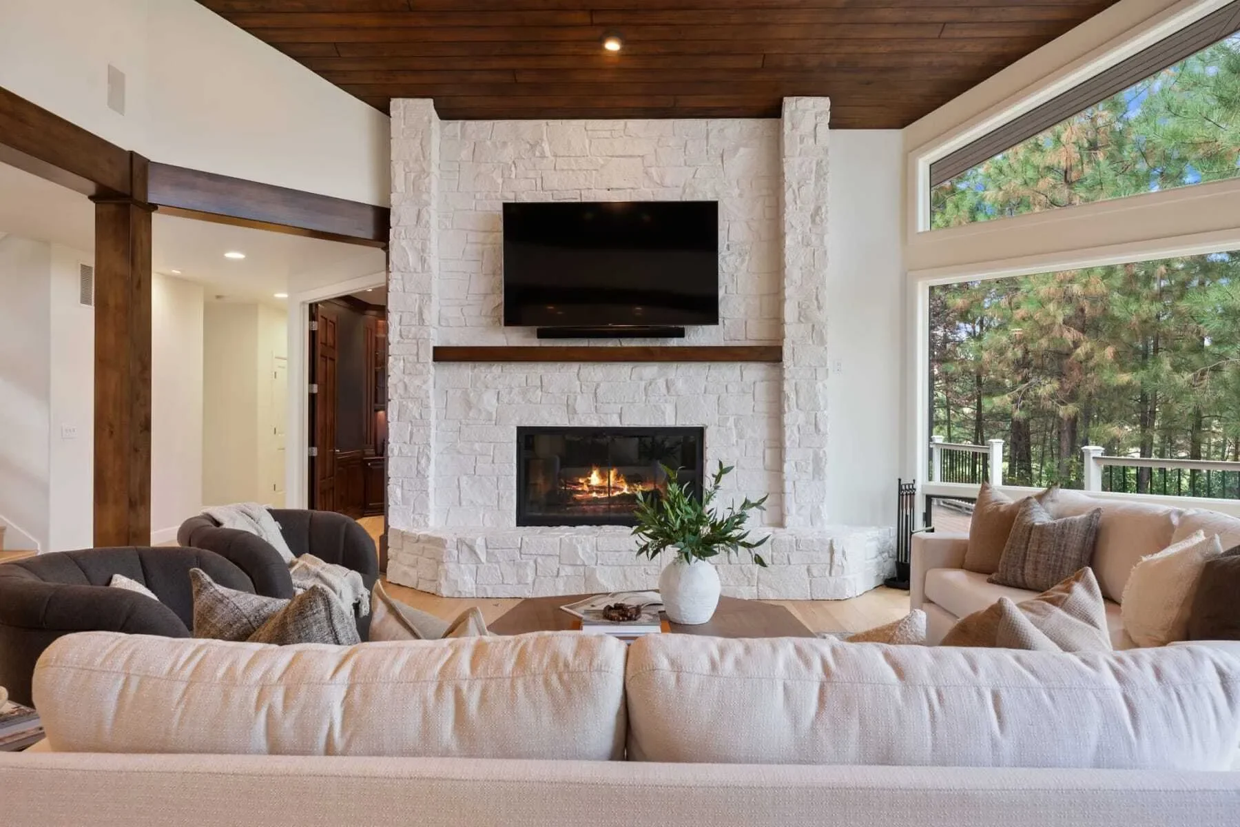 61824 Red Meadow Ct, Bend, OR 97702, Bend, Oregon, United States. - Photo 3