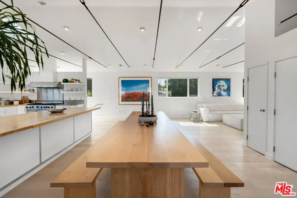 633 Santa Clara Avenue, Los Angeles, California, United States. - Photo 14