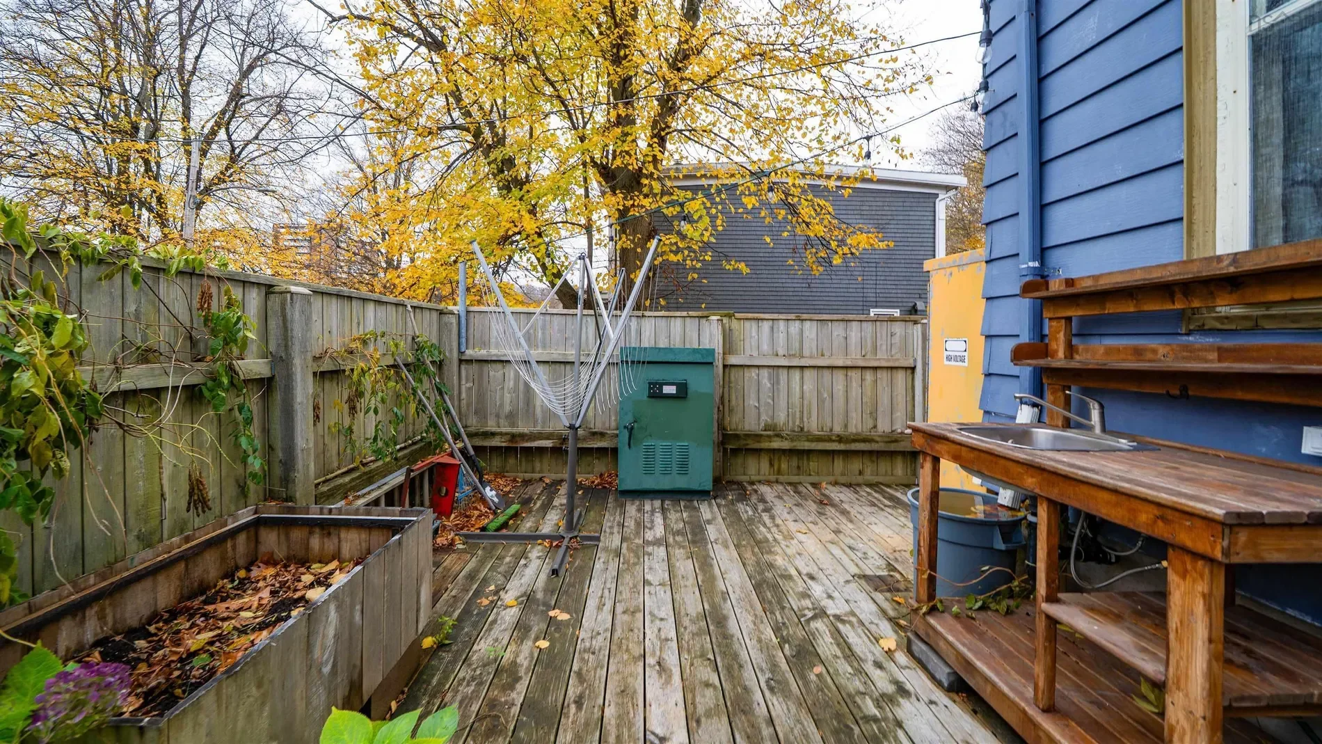 Exterior photo 7