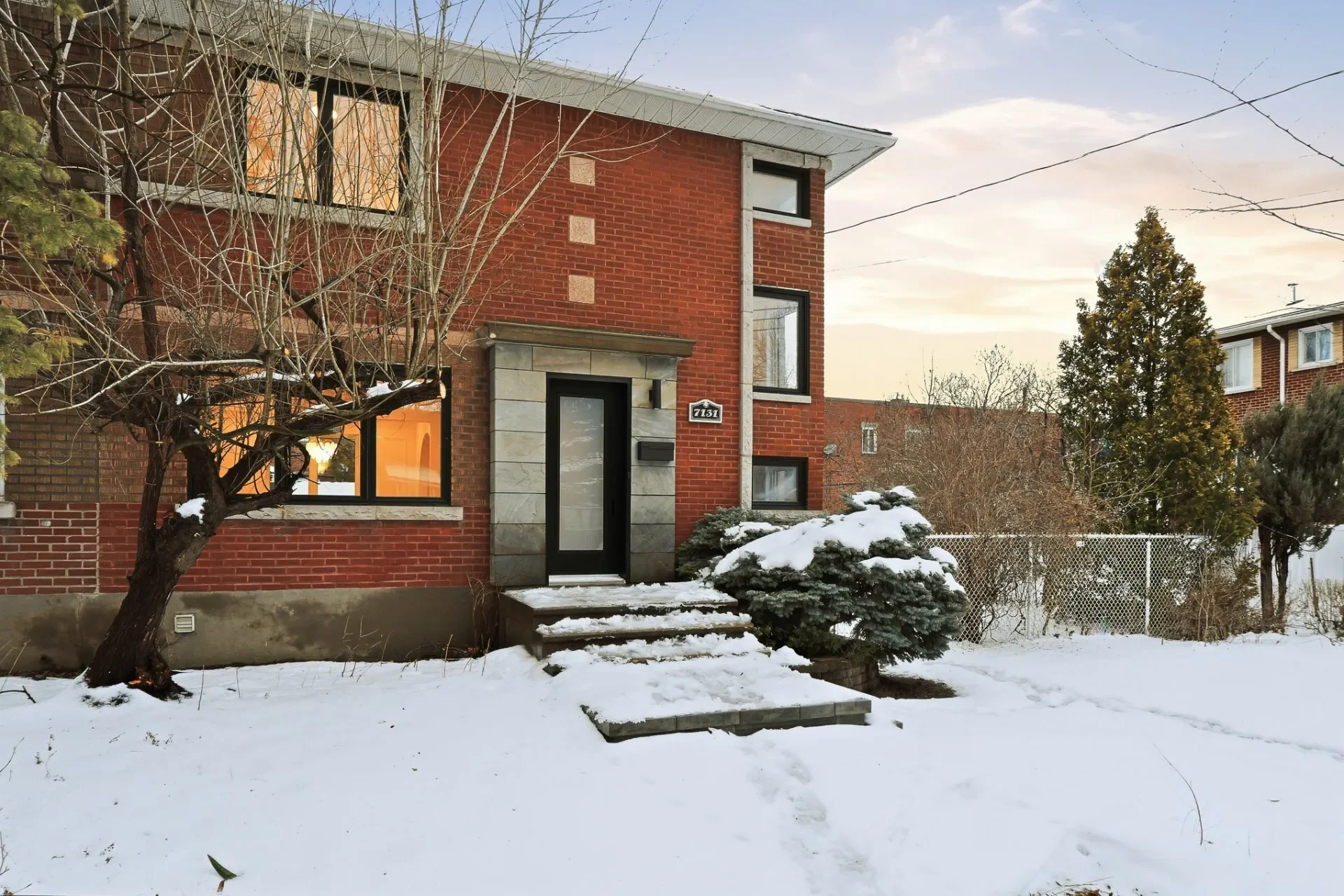 Exterior photo 6