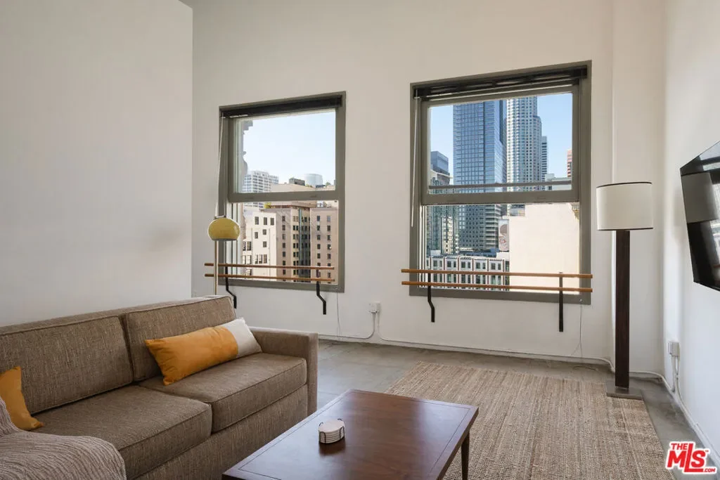 424 S Broadway, Los Angeles, California, United States. - Photo 14