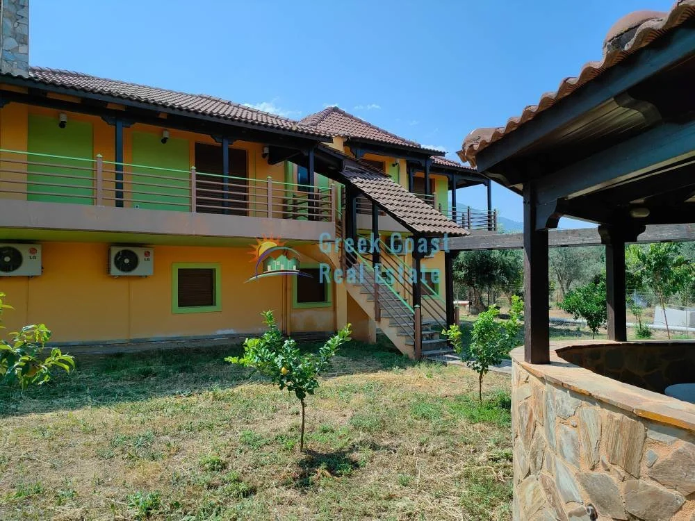 Exterior photo 7