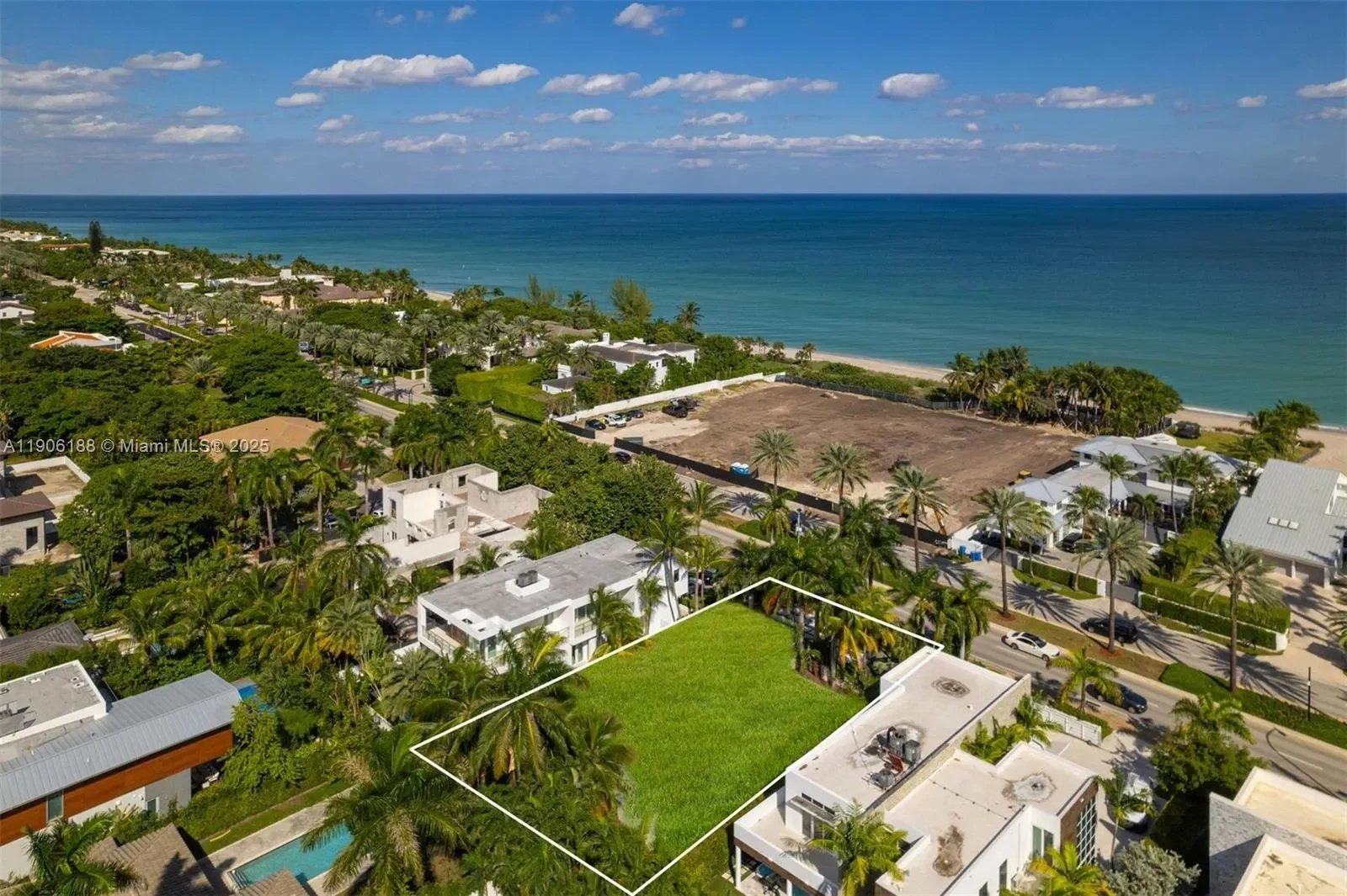 284 Ocean Blvd, Golden Beach, Florida, United States. - Photo 13