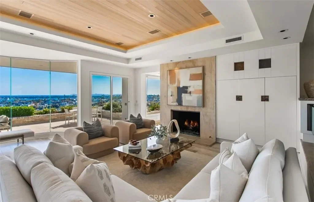1535 Dolphin Terrace, Newport Beach, California, United States. - Photo 35