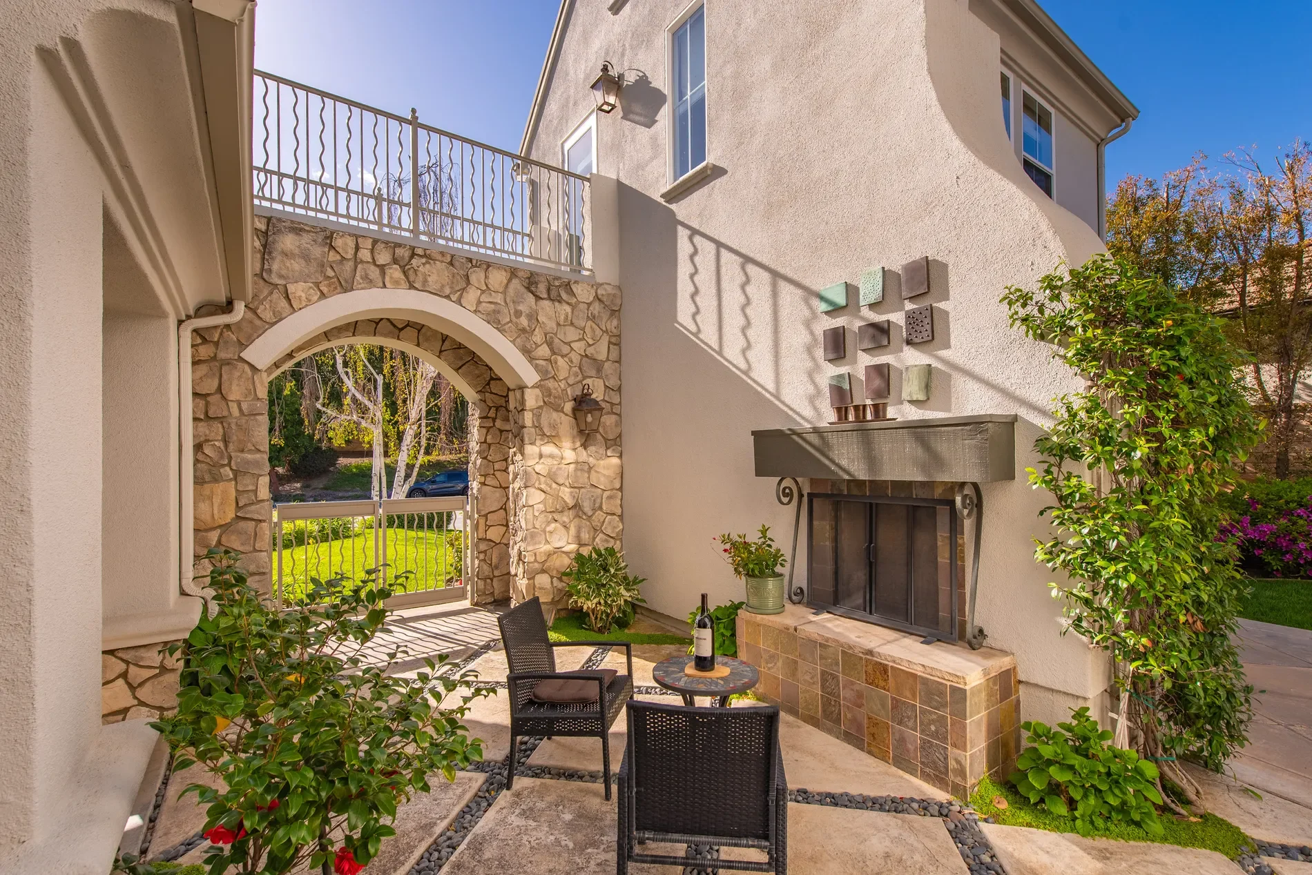 1008 N Country Club Drive, Simi Valley, CA 93065, Simi Valley, California, United States. - Photo 24