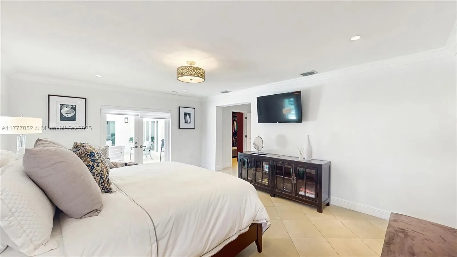 8860 SW 155th Ter, Cutler Bay, Florida, United States. - Photo 8
