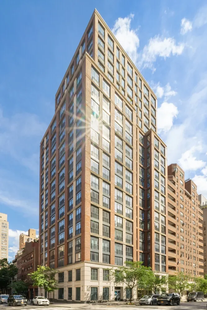 45 PARK AVE, New York, New York, United States. - Photo 9