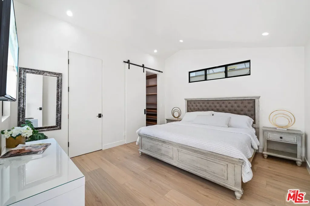 8982 Norma Place, Los Angeles, California, United States. - Photo 16