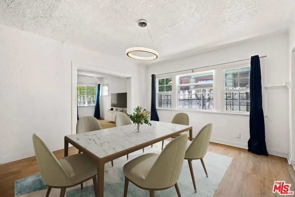 1516 La Baig Avenue, Los Angeles, California, United States. - Photo 1