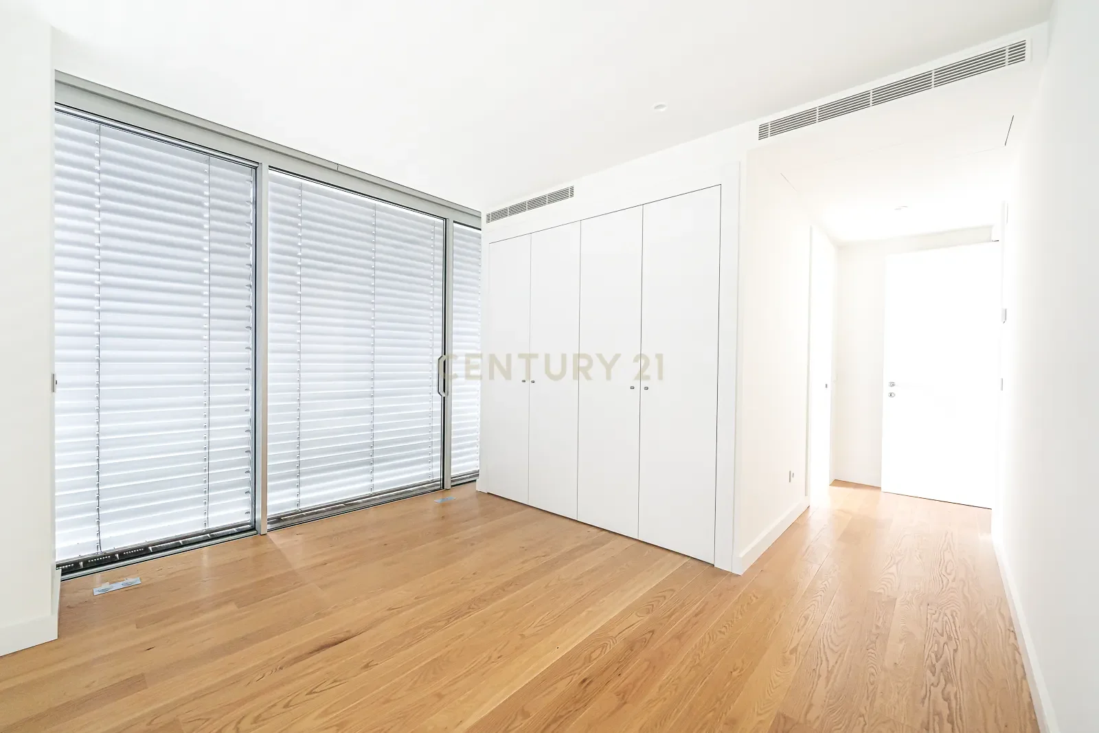Gallery photo 2