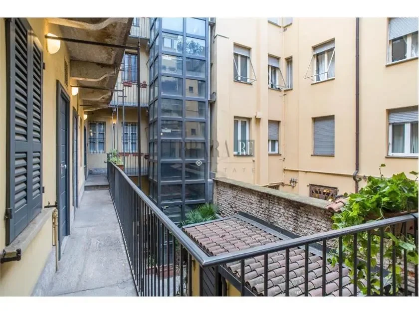 Exterior photo 6