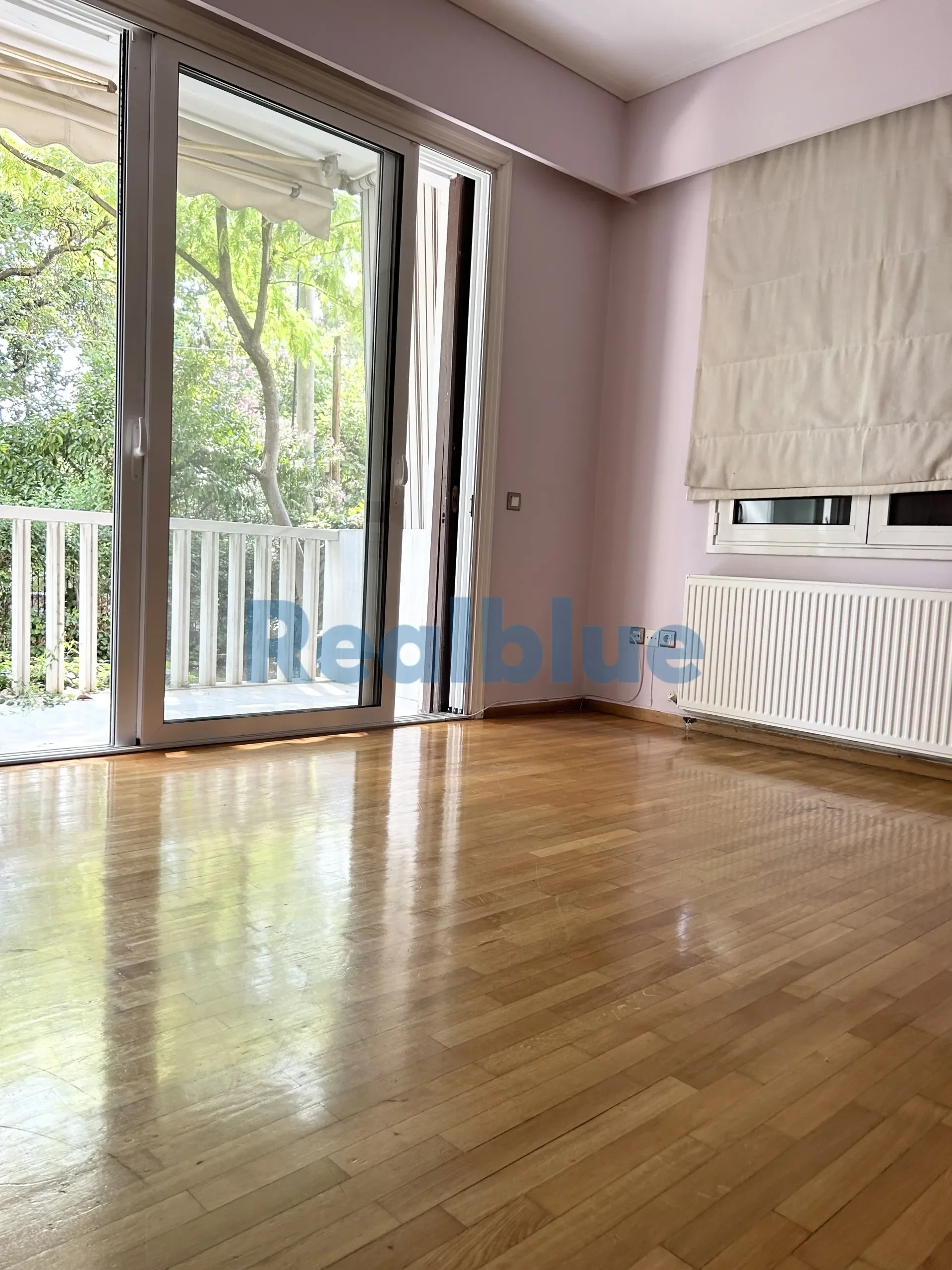 Gallery photo 8