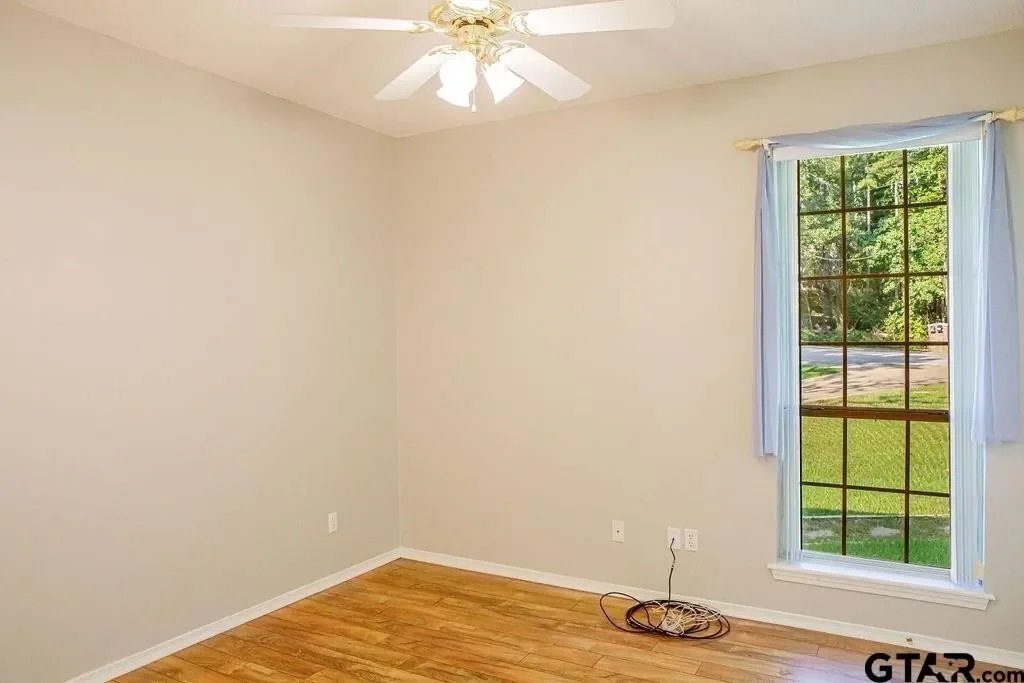 Gallery photo 8