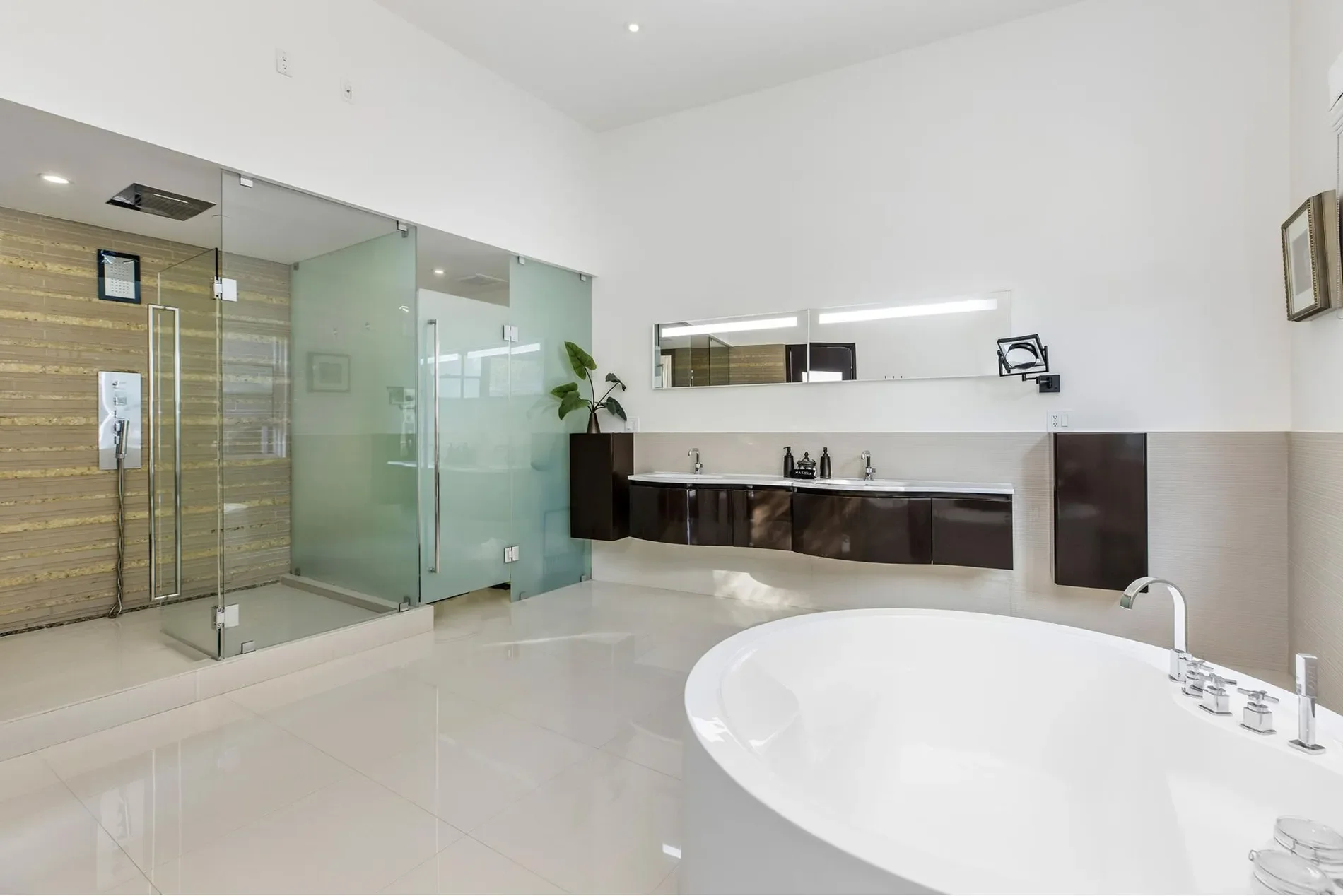 207 SADDLEBOW Road, Bell Canyon, California, United States. - Photo 14