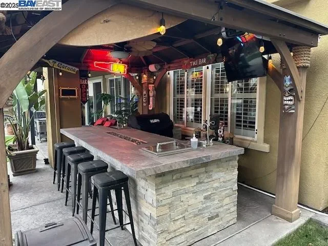 1050 Clear Lake Dr, Oakley, California, United States. - Photo 7