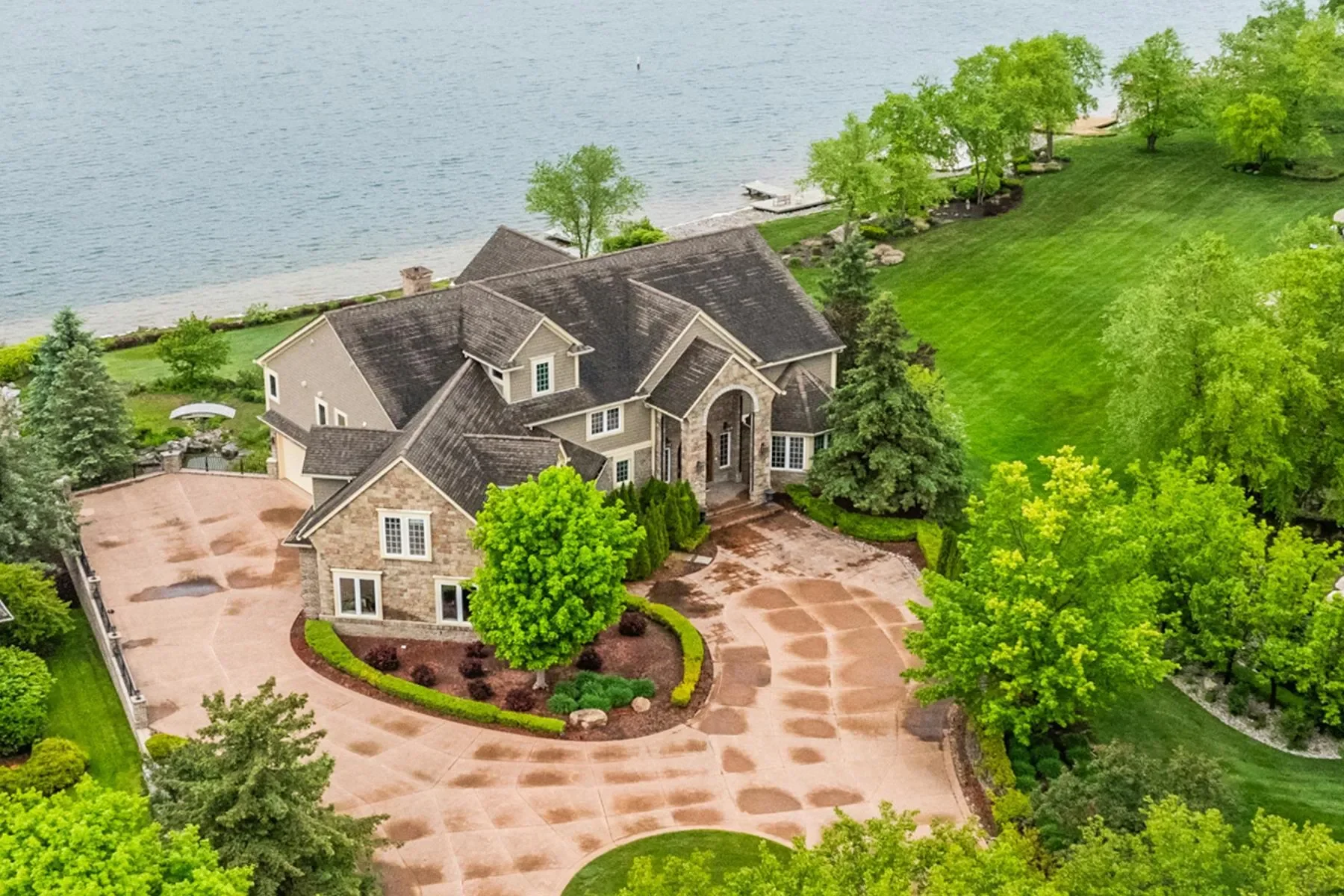10611 Lighthouse Pointe, Green Oak Twp, MI 48178, South Lyon, Michigan, United States. - Photo 5