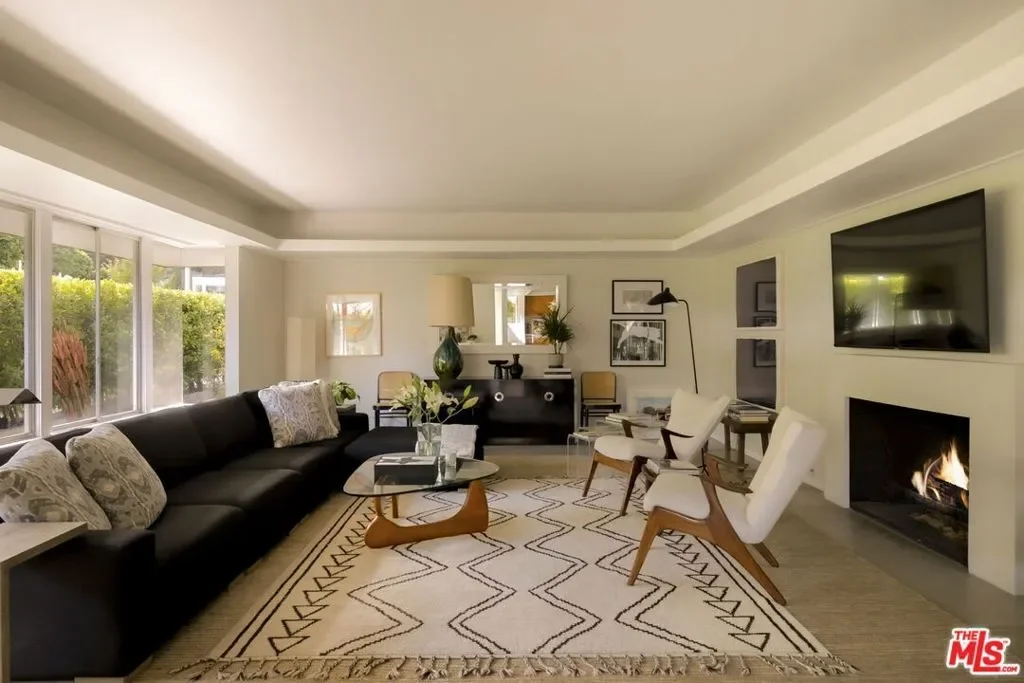 2246 Chelan Place, Los Angeles, California, United States. - Photo 20