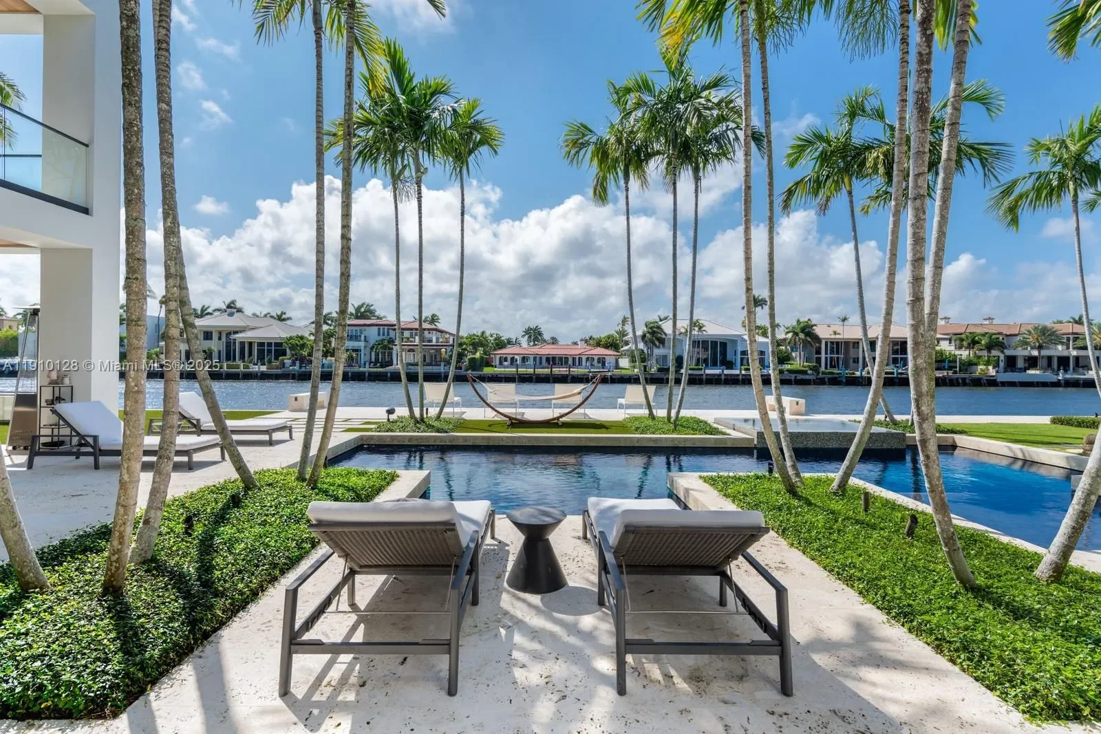 1175 Spanish River Rd, Boca Raton, Florida, United States. - Photo 2