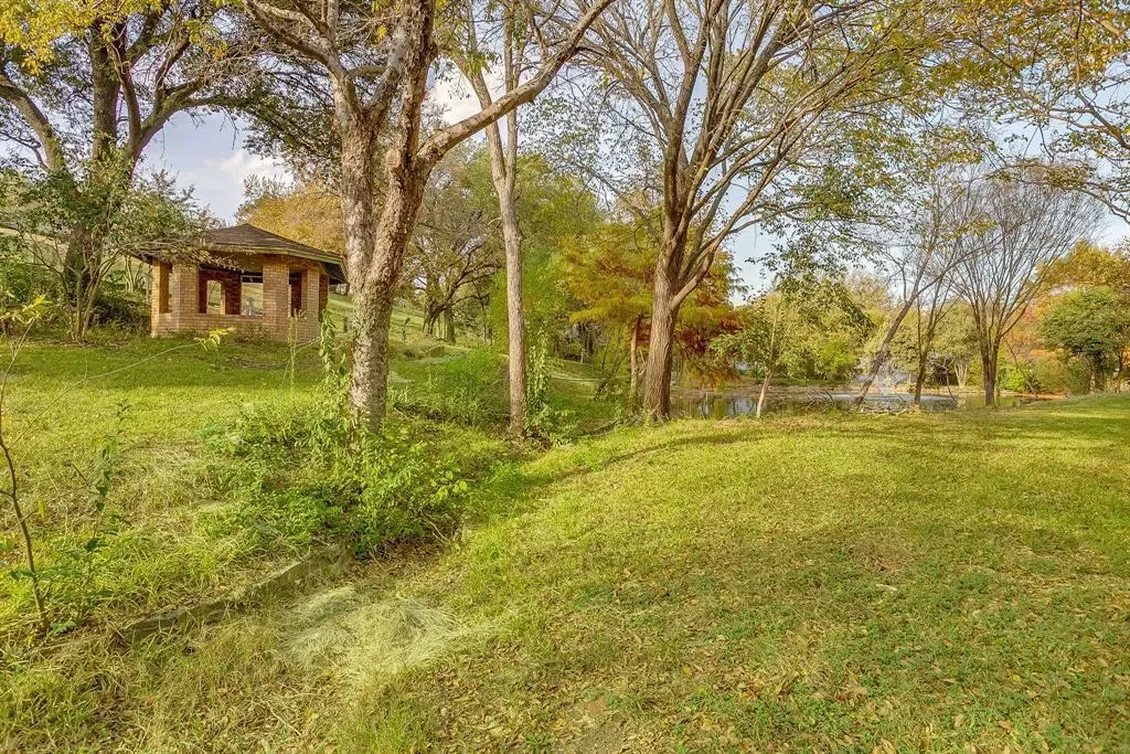 4301 Briarhaven Road, Fort Worth, Texas, United States. - Photo 28