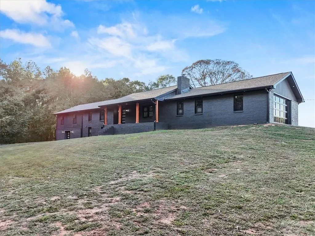 Single Family Residence in Auburn