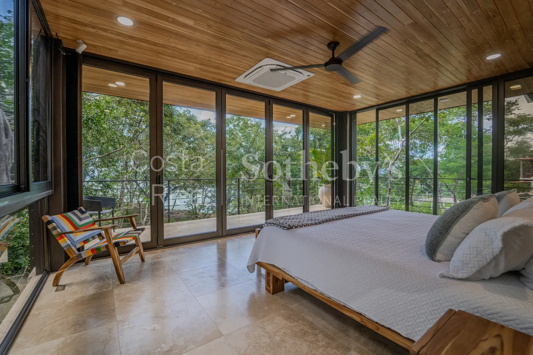 Gallery photo 11