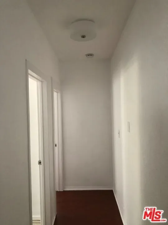731 S Boyle Avenue, Los Angeles, California, United States. - Photo 46