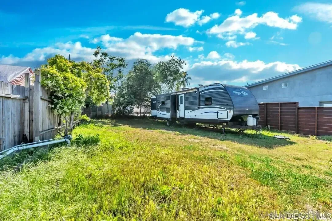 157-59 Natal WAY, Vista, California, United States. - Photo 19