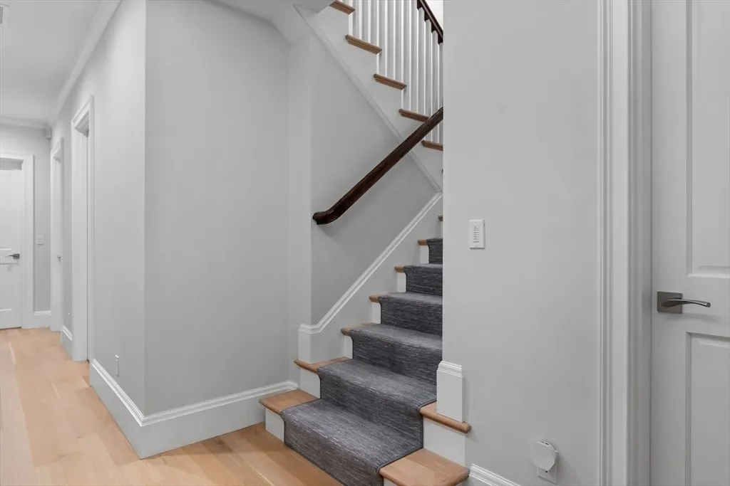 131 Saint Botolph St, Boston, Massachusetts, United States. - Photo 12