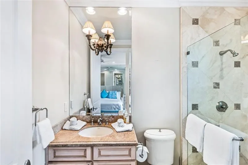 7  Pelican Dr, Fort Lauderdale, FL 33301, Fort Lauderdale, Florida, United States. - Photo 34