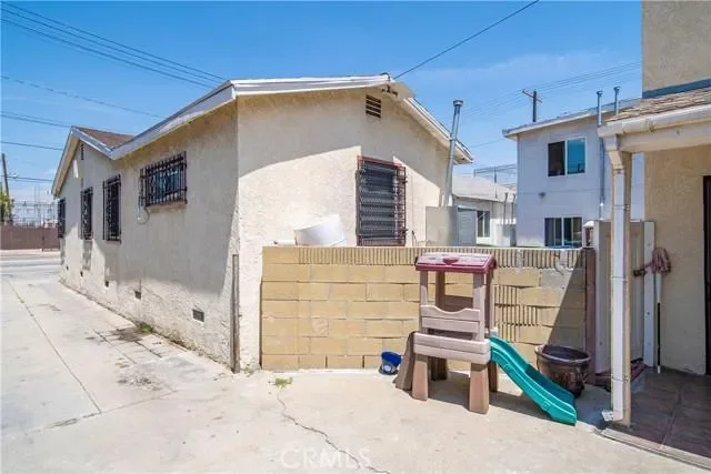 1142 E Century Boulevard, Los Angeles, CA 90002, Los Angeles, California, United States. - Photo 28