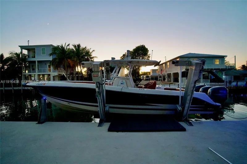11563 4th Avenue Ocean, Marathon, Florida, United States. - Photo 14