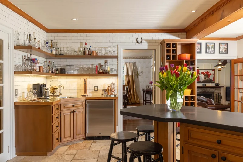 2055 Lakeshore Rd E, Oakville, ON L6J 1M4, Canada, Oakville, Ontario, Canada. - Photo 17