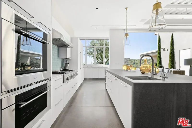 1550 Casale Rd, Los Angeles, California, United States. - Photo 20