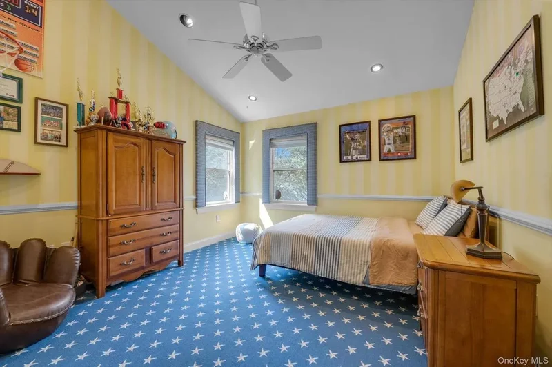 8 Briarfield Drive, Great Neck, New York, United States. - Photo 36