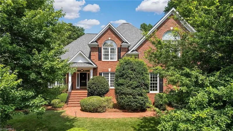 Single Family Residence in Greensboro