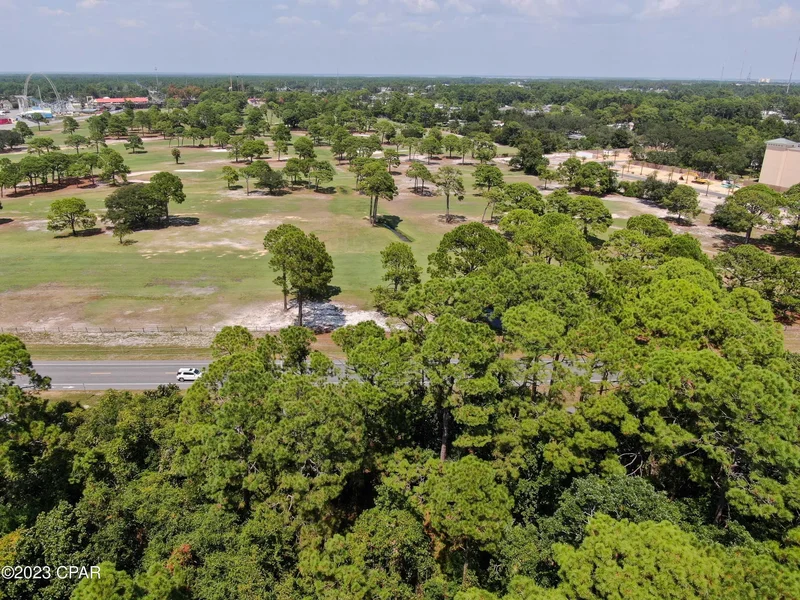 9129 N Lagoon Drive, Panama City Beach, Florida, United States. - Photo 15