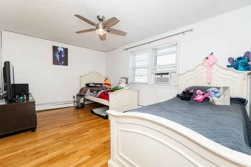 5 Charles St, Winthrop, MA 02152, Winthrop, Massachusetts, United States. - Photo 19