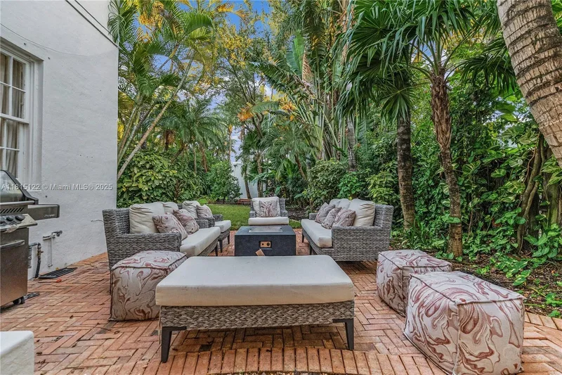 3747 Royal Palm Ave, Miami Beach, Florida, United States. - Photo 24
