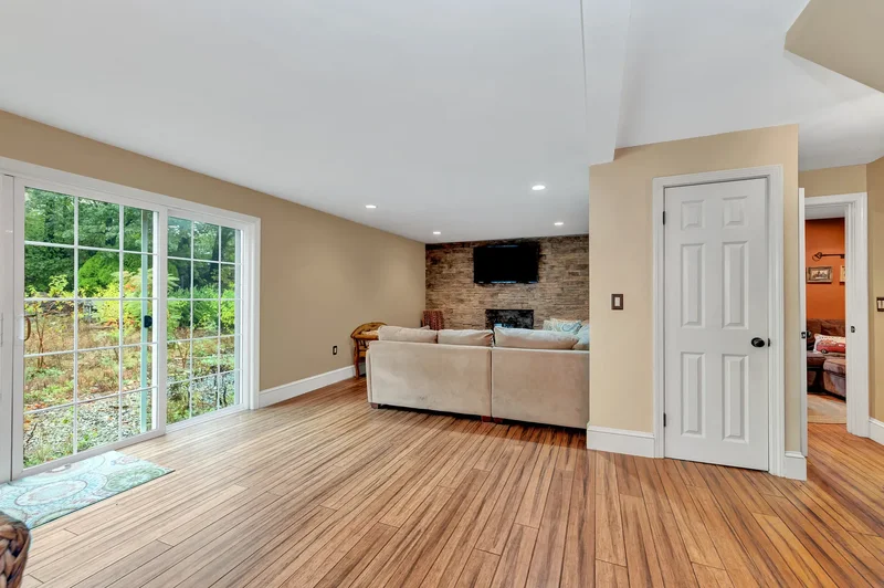 11 Girard Rd , Malden, MA 02148, Malden, Massachusetts, United States. - Photo 16