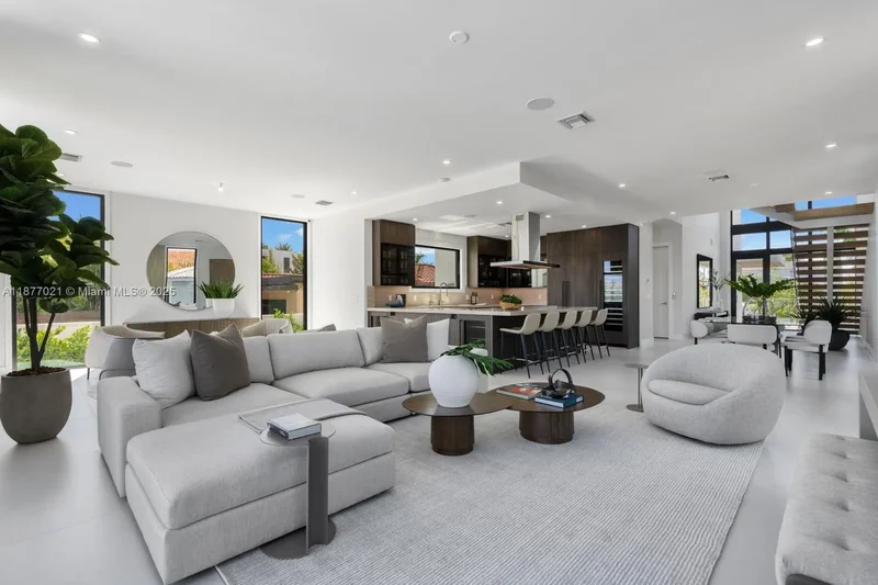 1351 Stillwater Dr, Miami Beach, Florida, United States. - Photo 6
