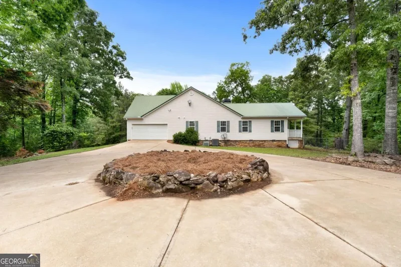 204 Lunsford Road, Jackson, GA 30233, Jackson, Georgia, United States. - Photo 13