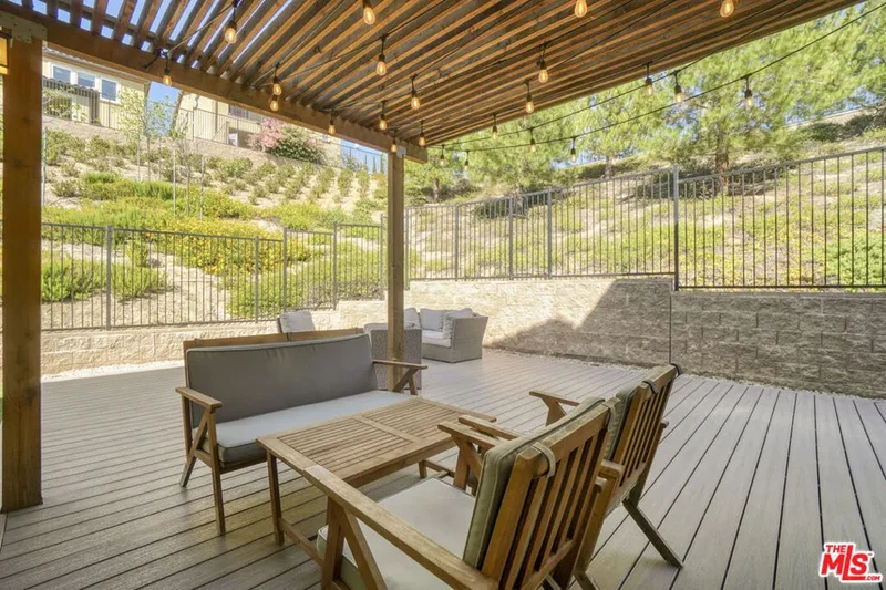 20629 W Chestnut Circle, Los Angeles, California, United States. - Photo 38