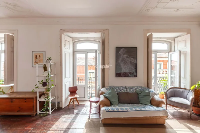 Charming Historic 5-Bedroom Flat in the Heart of Santos
