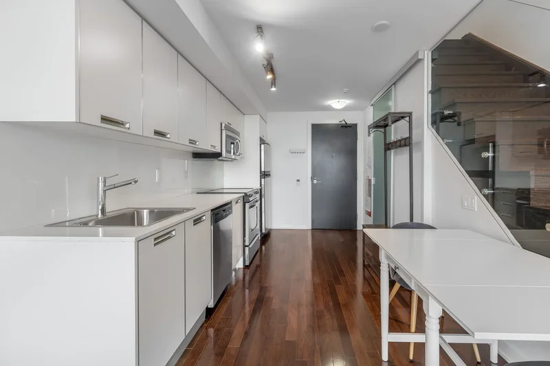 33 Charles St E  3807, Toronto, ON M4Y 0A2, Toronto, Ontario, Canada. - Photo 21