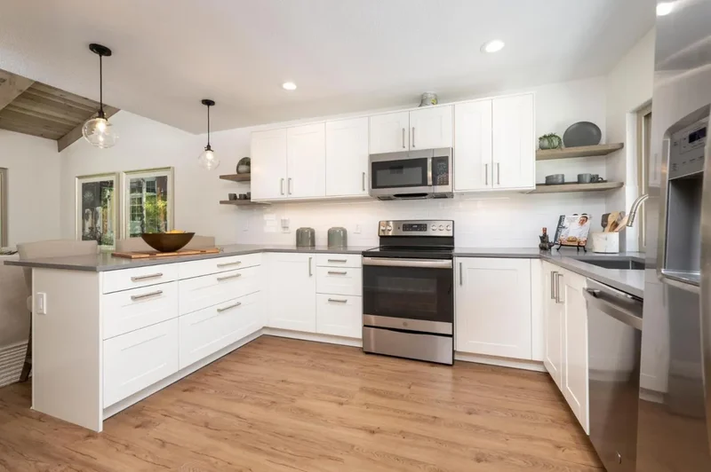 38 Weepingridge Court, San Mateo, California, United States. - Photo 4
