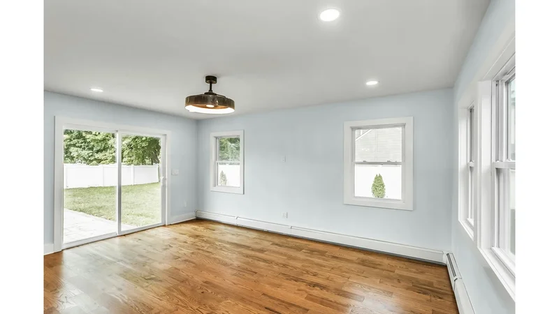 907 Pearl Street, Bohemia, New York, United States. - Photo 23