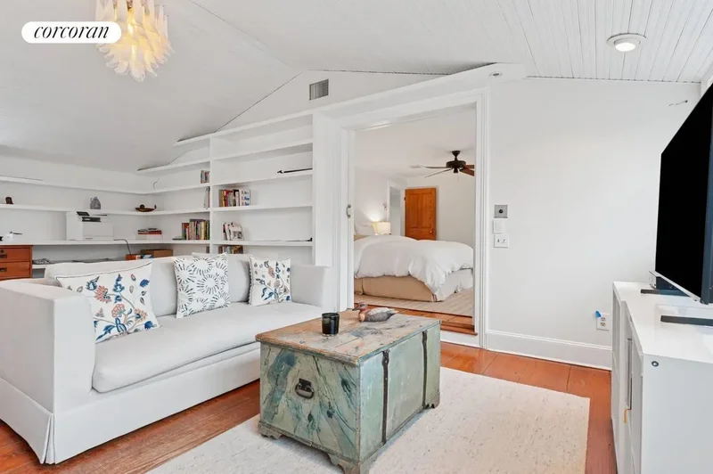 11 Henry Street, Sag Harbor, NY 11963, Sag Harbor, New York, United States. - Photo 21