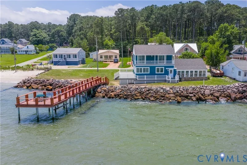 154 Riverside Drive, Deltaville, Virginia, United States. - Photo 47