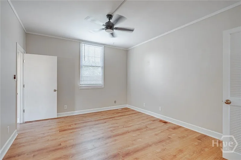 25 W Perry Street, Savannah, Georgia, United States. - Photo 5